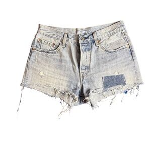 ⭐️ Levi's Light Blue Distressed 501 Jean Shorts- size 28